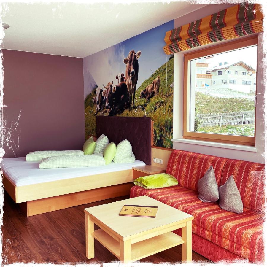 Hotel Garni Alpendiamant Fiss Exteriör bild